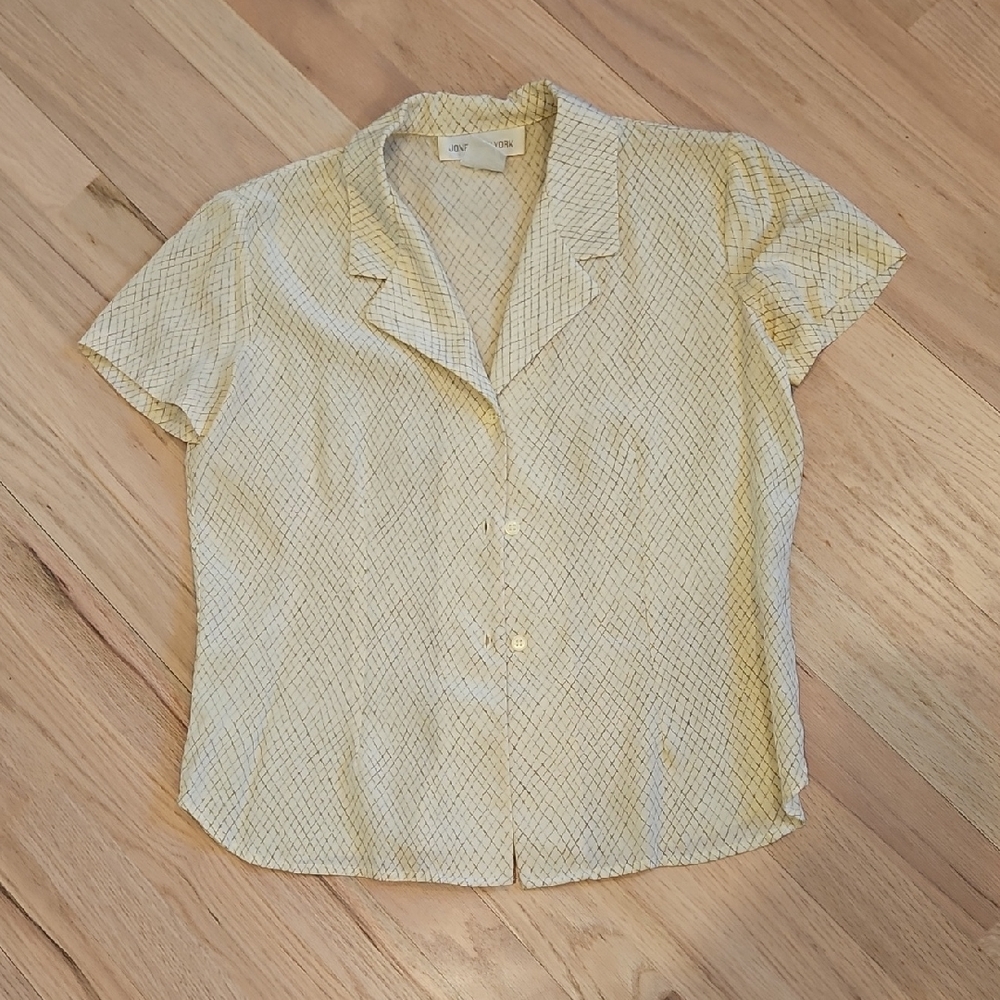 Jones New York Light Yellow Patterned 100 % Silk Vintage Blouse